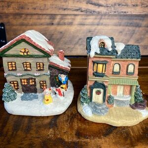Albert E Price Christmas Village Resin Houses Vintage 1992 3” Tall, lot of 2,